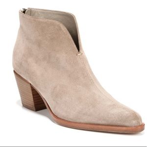 Vince Havana Notch Bootie 11